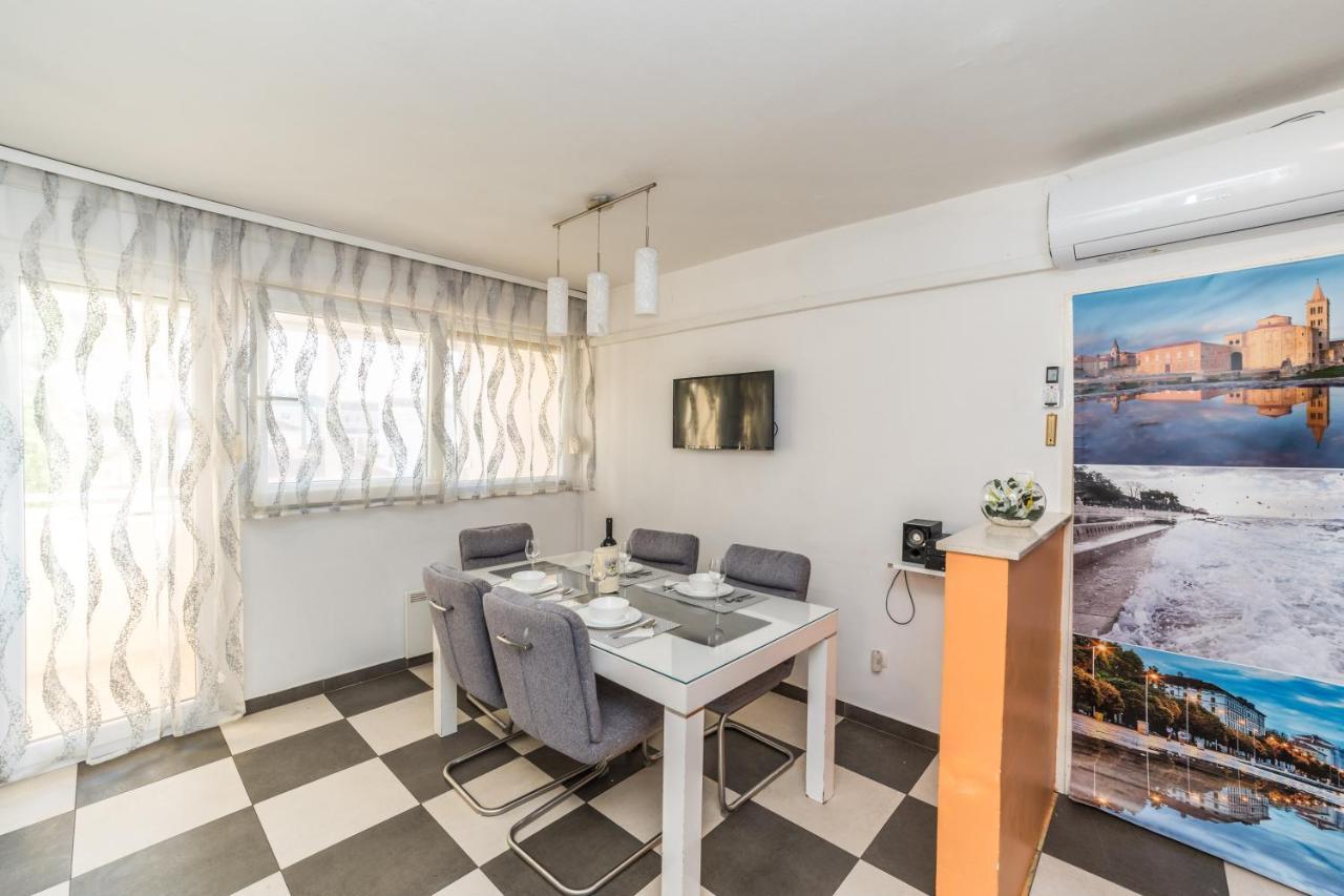 Apartment Mihaela Zara Esterno foto